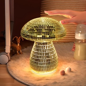 Lámpara de Mesa Recargable Inalámbrica con Forma de Hongo Plateado, Lámpara Táctil con Iluminación Ambiental, Decoración Estética para Habitaciones, Lámpara de Mesa Colorida - Product Image 1