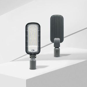 OUTLUX G011 Lampione Stradale LED <span class=keywords><strong>da</strong></span> 30W in Lega di Alluminio, Design Moderno, IP65, 6500K CCT, Angolo di Illuminazione 130x75, per Esterni - Product Image 1