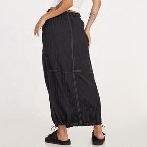 <span class=keywords><strong>Jupe</strong></span> cargo longue maxi ample noire en <span class=keywords><strong>parachute</strong></span> légère pour femmes sur mesure - Product Image 2