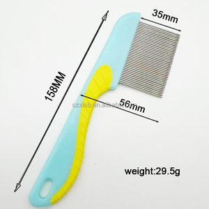 หวีกำจัดเหาแบบใช้แล้วทิ้ง ด้ามจับพลาสติก ปลายเข็มสแตนเลสนุ่ม ใช้งานง่าย ปลอดภัย สำหรับผู้ปกครอง กำจัดเหา ไข่เหา สำหรับแมวและสุนัข หวีกำจัดเห็บหมัด - Product Image 3