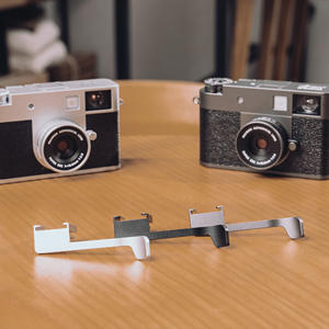 JJC Nouvelle arrivée en alliage d'aluminium Thumbs up Grip Accessoire pour appareil photo Poignée pour appareils photo <span class=keywords><strong>FUJIFILM</strong></span> <span class=keywords><strong>X</strong></span> Half Series - Product Image 4