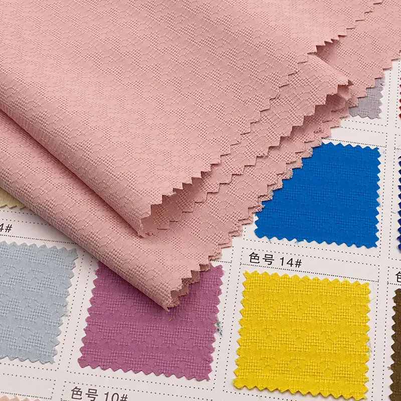 중국 제조 업체 패션 재킷 짠 폴리 에스테르 코팅 소프트 터치 편지 자카드 다운 프루프 패브릭