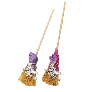 Escoba <span class=keywords><strong>de</strong></span> altar <span class=keywords><strong>de</strong></span> amatista bruja Mini escoba <span class=keywords><strong>de</strong></span> bruja con colgantes surtidos Mini Altar Besom escoba <span class=keywords><strong>de</strong></span> bruja Wicca decoración <span class=keywords><strong>de</strong></span> Halloween - Product Image 4