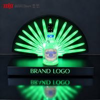 TERMEIN Présentoir lumineux personnalisé en acrylique pour bouteilles LED, idéal pour la promotion sur comptoir de bar