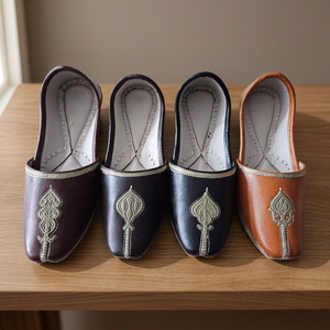 Chaussures traditionnelles de style Rajasthani pour hommes, en cuir véritable, imperméables, BS International BI-01, sur mesure, toutes saisons - Product Image 1