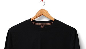T-shirt en coton à maille texturée, manches courtes, coupe ajustée, col rond, décontracté - Product Image 2