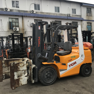 Montacargas Diésel TCM FD30 2.5T con Certificación EPA y CE, Usado en Excelentes Condiciones, Motor Diésel para Envío Rápido, Industrias Minoristas - Product Image 3