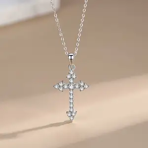 Vente en gros 925 Sterling Silver Cross Collier Plein Diamant Personnalité Charme Pendentif Collier Pour Les Femmes