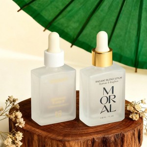 ขวดแก้วหยดทรงเหลี่ยมแบบขุ่นใส ขนาด 15 มล. 30 มล. 50 มล. พร้อมหลอดหยดแก้วและหัวยางสำหรับน้ำมันหอมระเหย ลดราคาพิเศษ - Product Image 1