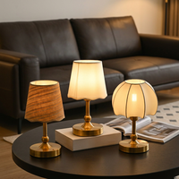 Lampe de table LED tactile moderne vintage rechargeable sans fil, finition dorée de luxe, pour chambre à coucher, chevet, lecture, mariage