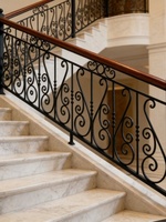 Balustrade décorative minimaliste de style nordique en fer forgé pour balcon, fenêtre en baie de villa, clôture extérieure, grenier et main courante intérieure