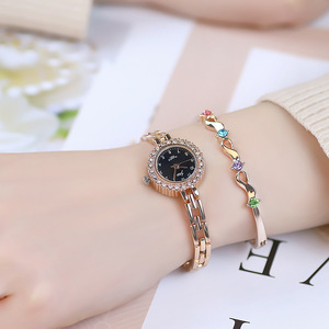 Montre élégante pour femme, mini, bracelet en alliage scintillant, mouvement à quartz - Product Image 2