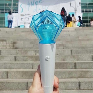 OEM Kpop ufficiale Custom Lightstick fan applaudendo APP Controller Penlight LED <span class=keywords><strong>Light</strong></span> Stick GlowIn The Dark per eventi concerto - Product Image 6