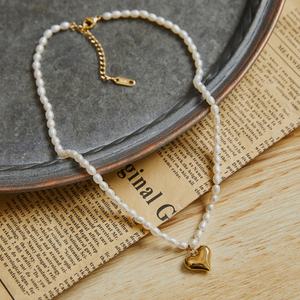 Nouveaux colliers tendance en acier inoxydable pour femmes, sans ternissement, avec perles d'eau douce, vente en gros - Product Image 3