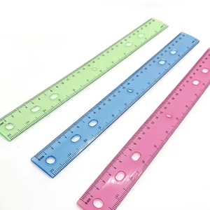 Regla de Colores para Papelería en Promoción a Bajo Precio, Regla de 6 Orificios, Regla Recta de Plástico de 30 cm, Regla Escolar para Medir - Product Image 1