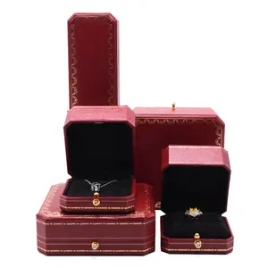 Voorraad Nieuwe Custom LOGO Rode Plastic Vintage Sieraden Achthoek Box Luxe Ring Armband Hanger Ketting Sieraden Dozen met Emmer