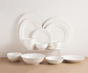 Plat de service en porcelaine blanche à bord ondulé avec logo personnalisé, motif personnalisé, céramique moderne, écologique, pour mariage, banquet, hôtel de luxe, restaurant - Product Image 6