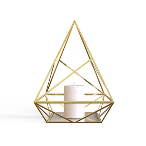 Piramide Vorm Midden Eeuw Modern Design Custom Metalen Kaars Pilaar Houder Gouden Bruiloft Kandelaars