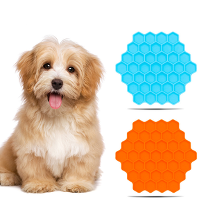 Customized Silicone <b>Waterproof</b> <b>Dog</b> Licking Pad <b>Dog</b> Snack Dispenser Silicone Pet <b>Dog</b> Lick <b>Mat</b> With Spatula - Product Image 4