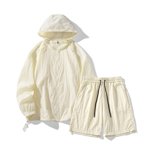 Ensembles coupe-vent personnalisés avec logo – Shorts et vestes coupe-vent en nylon pour hommes et femmes - Product Image 4