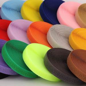 Bande auto-agrippante souple à coudre 100 % personnalisable, 300 couleurs, en nylon OEKO-TEX, pour accessoires vestimentaires - Product Image 1