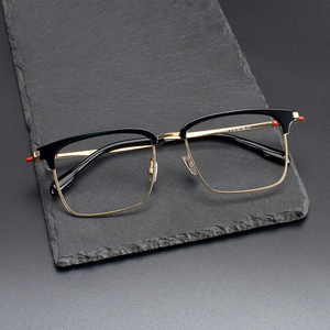 Monture <span class=keywords><strong>de</strong></span> lunettes pour hommes 0080, <span class=keywords><strong>grande</strong></span> <span class=keywords><strong>taille</strong></span> 160 mm, carrée, à monture complète, en titane pur, vente en gros <span class=keywords><strong>de</strong></span> montures <span class=keywords><strong>de</strong></span> lunettes - Product Image 1