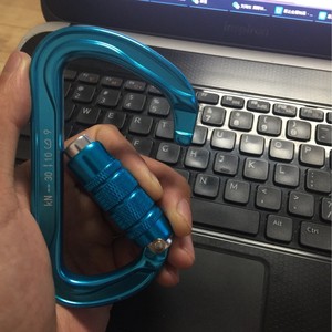 คาราไบเนอร์ล็อคอัตโนมัติ Eda ขนาด 110 มม. อลูมิเนียม 7075 อุปกรณ์ปีนเขา แบบล็อคสองชั้น - Product Image 5