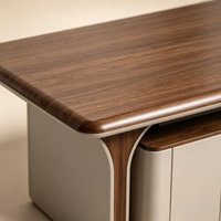 Bureau de direction moderne en bois massif de luxe avec rangement modulaire, matériaux écologiques et durables, montage mural facile, idéal pour villa