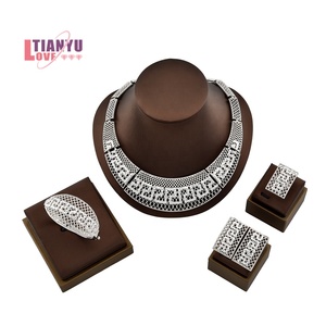 도매 패션 금속 합금 여성 보석 세트 사우디 18K 금도금 사용자 정의 저렴한 신부 아프리카 보석 세트 - Product Image 3