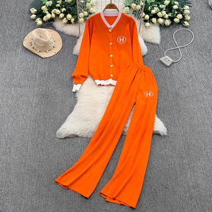Dames 2-delige set, modieus gebreid setje, tweedelig met metalen knopen, geborduurde top, wijde broek met hoge taille - Product Image 4