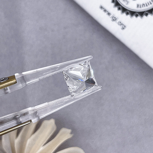 เพชรเม็ดเดี่ยว Starsgem รับรองโดย IGI น้ำหนัก 1.0 กะรัต สี D ความสะอาด VVS ทรงปรินเซส เพชรเพาะเลี้ยงในห้องปฏิบัติการ - Product Image 2