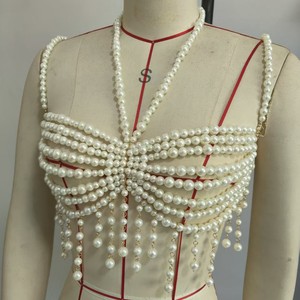 Nuova Moda Donna: Catena per il Corpo Fatta a Mano con Perle, Sexy e Traforata, Lingerie da Spiaggia, Top Corto con Perline per Nightclub, Reggiseno Halter - Product Image 3