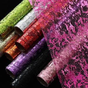 กระดาษห่อลายดอกไม้แบบม้วนเคลือบฟอยล์สีสันสดใส สำหรับห่อของขวัญวันเกิด วันแต่งงาน วันแม่ อุปกรณ์และวัสดุสำหรับร้านดอกไม้ - Product Image 3