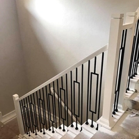 Design moderne Escaliers de clôture en fer forgé de 44 pouces Broches en métal Balustrade Poteaux pour l'escalier de la villa