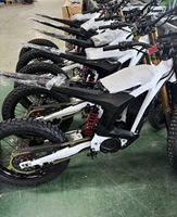 Moto Enduro XE PRO S Arctic Leopard, produit de sport tout-terrain, performances supérieures à la Sur-Ron Light Bee.
