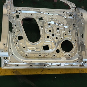 Services d'usinage CNC de grande taille pour modules de pièces en aluminium, usinage CNC personnalisé, blocs de profilage de pièces OEM usinées CNC - Product Image 4