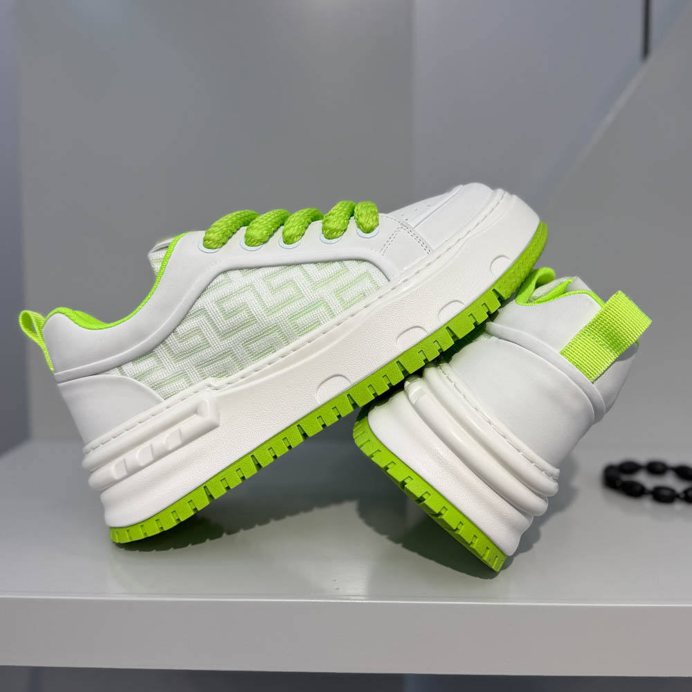 สีเขียว