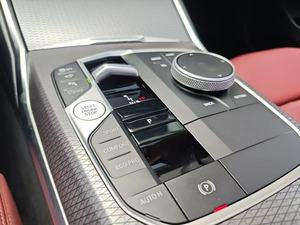 <span class=keywords><strong>BMW</strong></span> 330Li M Sport Package 2025 Usata, Turbo, Cambio Automatico a 8 Velocità, Prestazioni Potenti: Sperimenta la Velocità della Vita - Product Image 6