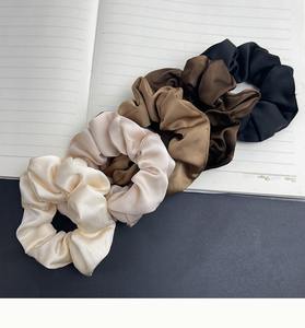 Accessoires pour <span class=keywords><strong>cheveux</strong></span> en satin de couleur unie extra-larges, adaptés aux femmes et aux filles pour un usage quotidien, élastiques pour <span class=keywords><strong>cheveux</strong></span>, grand élastique pour <span class=keywords><strong>cheveux</strong></span> - Product Image 5
