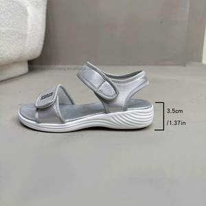 Sandales de sport à semelle épaisse pour femmes, nouveau style d'été, confortables, grandes tailles, pour la plage, vente en gros - Product Image 6