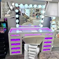 Meja Rias Modern dengan Cermin LED yang Dapat Diredupkan, Speaker Bluetooth, Lampu Terang, dan Baki Penyimpanan Makeup dari MDF