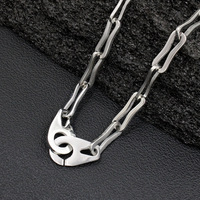 Collier ras du cou minimaliste en acier inoxydable électroplaqué à motif squelette, style français, design de niche pour femme, chaîne tendance