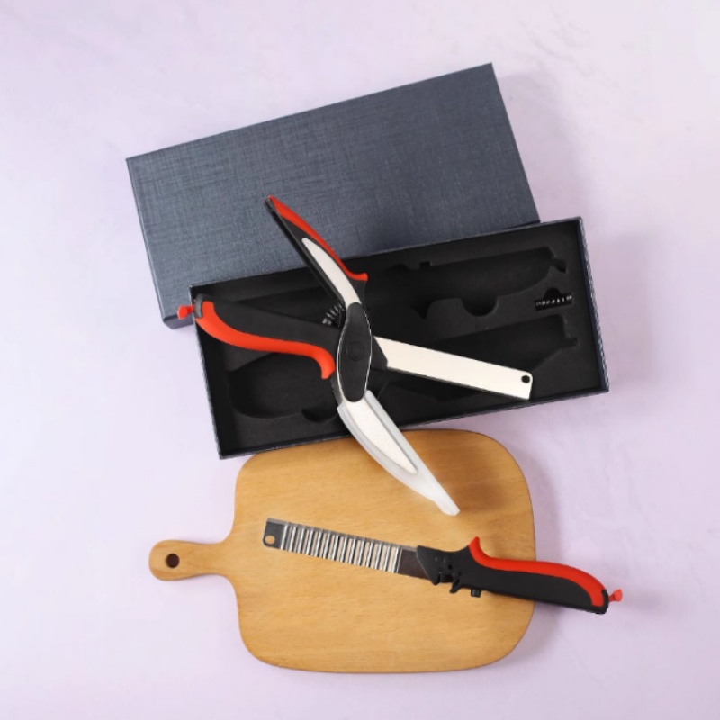 First generation spring scissors + wavy blade boxed