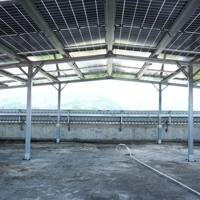 Kit de montage solaire BIPV préfabriqué en Zn-Al-Mg, étanche, anticorrosion, assemblage modulaire sans soudure pour bâtiments commerciaux
