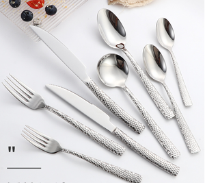 DFU233 Couverts de luxe vintage en acier inoxydable à manche martelé : Couteau de table, Couteau à steak, Fourchettes de table, Fourchettes à dessert – Personnalisables - Product Image 3