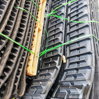 Chenilles en caoutchouc de qualité supérieure pour le fabricant durable de fournisseur de pièces de train d'atterrissage d'excavatrice de chargeur de moissonneuse