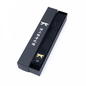 <span class=keywords><strong>Ceinture</strong></span> d'Entraîneur Noire Brodé Personnalisée de Haute Qualité, de Gros, <span class=keywords><strong>Ceinture</strong></span> Noire de Jiu-Jitsu <span class=keywords><strong>Karaté</strong></span> Taekwondo, Livré en Coffret Cadeau, 1 Pièce - Product Image 5