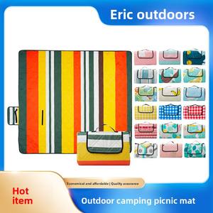 Tapis de pique-nique d'extérieur pour le printemps, imperméable, antidérapant, épaissi, pliable, portable, en Oxford, vente en gros - Product Image 2