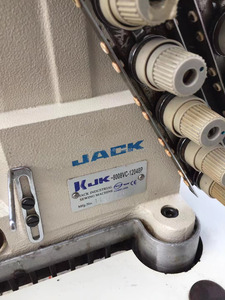 Máquina de Coser Industrial de Cadena de 12 Agujas JACK JK-8009 Usada en Buen Estado - Product Image 4
