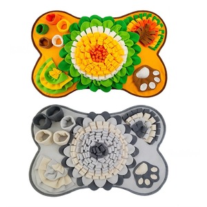 Tappetino Olfattivo per Cani a Forma di Osso in Velluto, Gioco Interattivo per Addestramento Olfattivo e Alimentazione Lenta, Giocattolo di Arricchimento per Cuccioli per Uso Quotidiano - Product Image 5